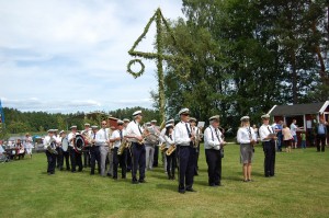 Gruvöns och Slottsbrons musikkårer i Liljedal 2012.